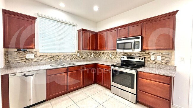 2694 N 73rd Dr Phoenix, AZ 85035 photo 3