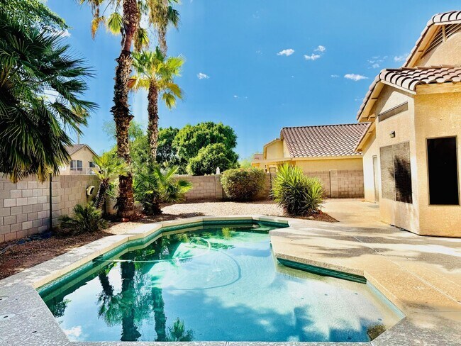 1257 N McKenna Ln Gilbert, AZ 85233 photo 2
