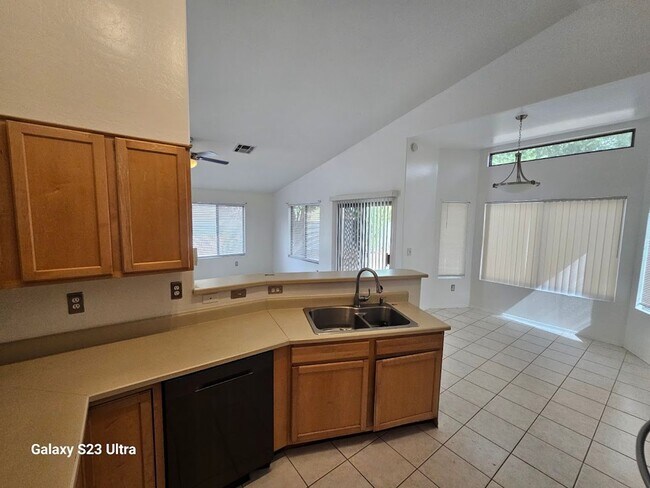 1257 N McKenna Ln Gilbert, AZ 85233 photo 4