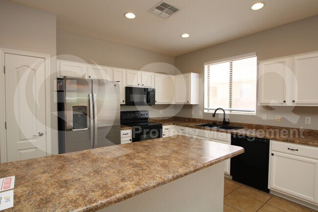 6830 S Sunnyvale Ave Gilbert, AZ 85298 photo 2