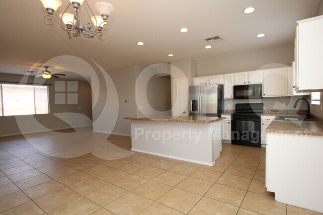 6830 S Sunnyvale Ave Gilbert, AZ 85298 photo 3