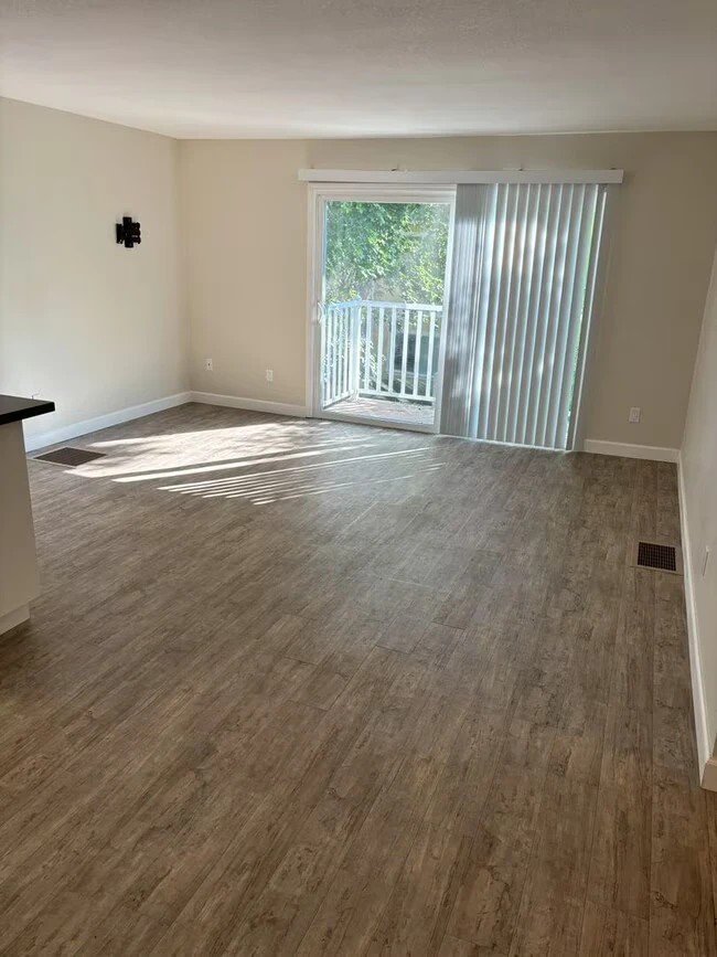 755 14th Ave Santa Cruz, CA 95062 photo 3