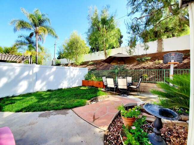 358 Arroyo Vista Fallbrook, CA 92028 photo 5