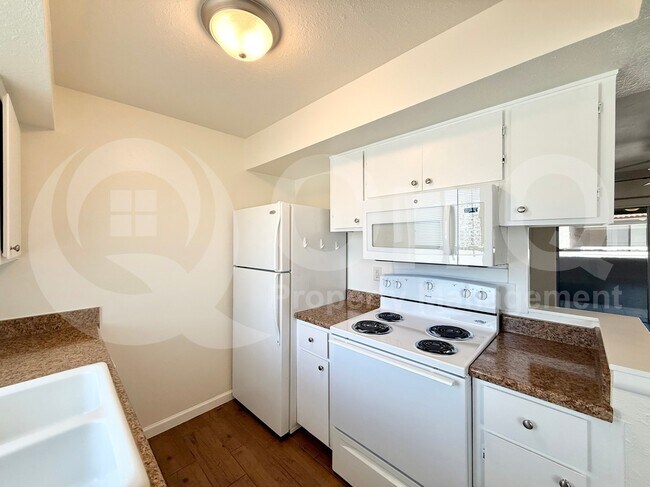 4444 E Paradise Village Pkwy N Phoenix, AZ 85032 photo 4