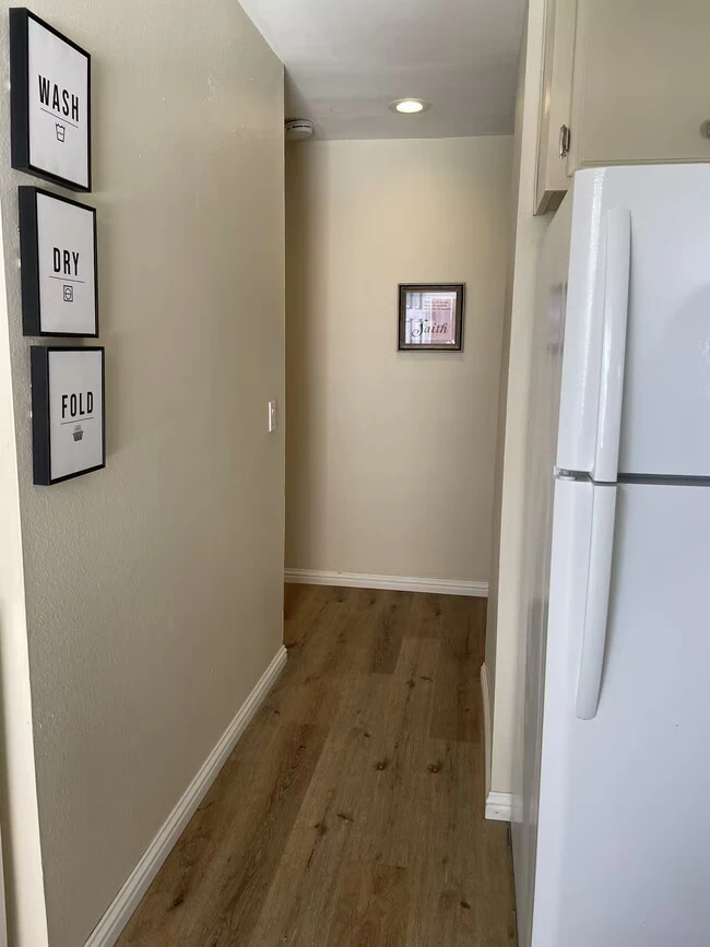 2469 Morningside St San Diego, CA 92139 photo 5
