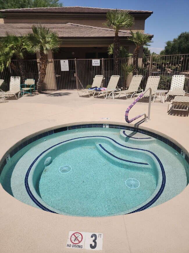 705 W Queen Creek Rd Chandler, AZ 85248 photo 5