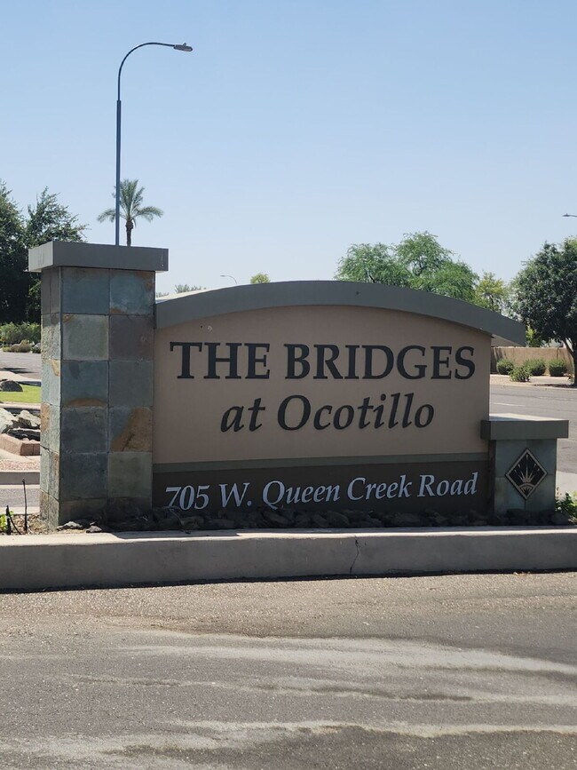 705 W Queen Creek Rd Chandler, AZ 85248 photo 2