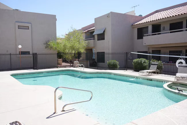 11666 N 28th Dr Phoenix, AZ 85029 photo 2