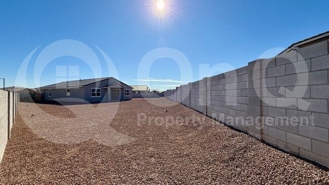 202 S 176th Ave Goodyear, AZ 85338 photo 2