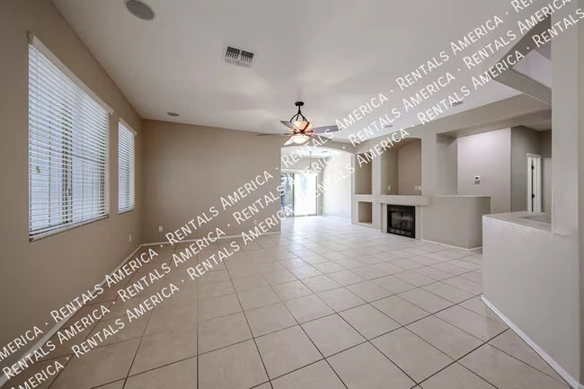 7414 N 88th Ln Glendale, AZ 85305 photo 5