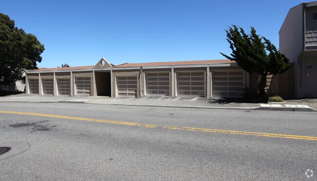 120 Gardenside Dr San Francisco, CA 94131 photo 2