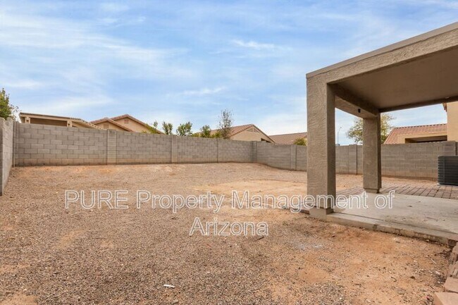 13918 W Country Gables Dr Surprise, AZ 85379 photo 5