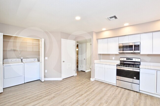 1501 E Commerce Ave Gilbert, AZ 85234 photo 3