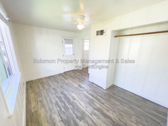 143 1/2 S Myers St Oceanside, CA 92054 photo 4