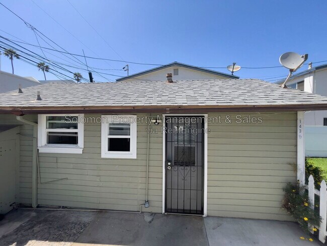 143 1/2 S Myers St Oceanside, CA 92054 photo 2