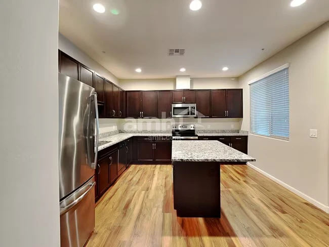 20785 W Maiden Ln Buckeye, AZ 85396 photo 4