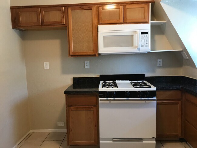 1856 28th Ave Oakland, CA 94601 photo 4