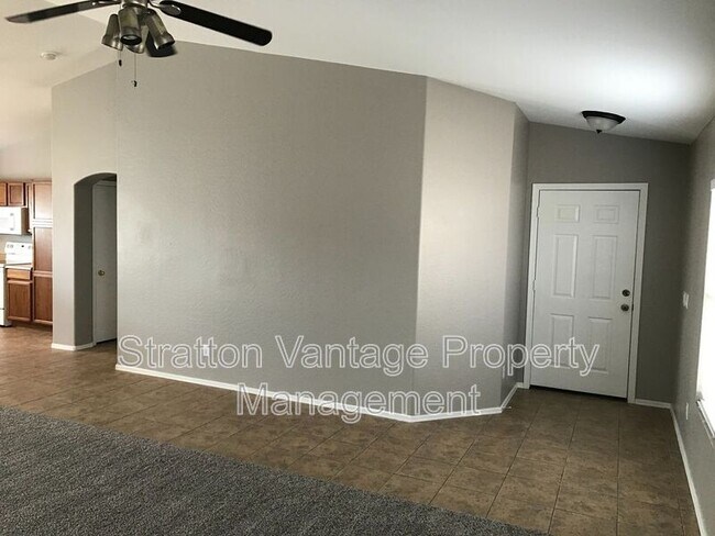14027 N 178th Ave Surprise, AZ 85388 photo 3