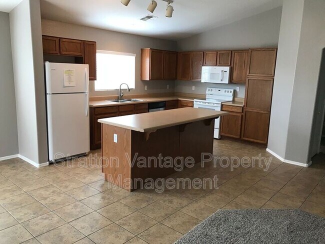 14027 N 178th Ave Surprise, AZ 85388 photo 4