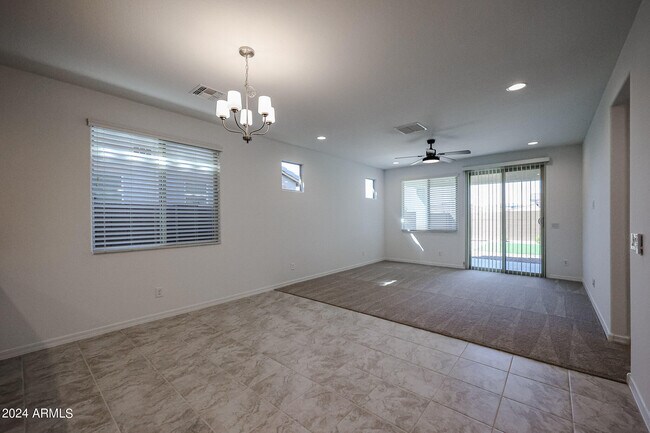 9028 W Georgia Ave Glendale, AZ 85305 photo 4