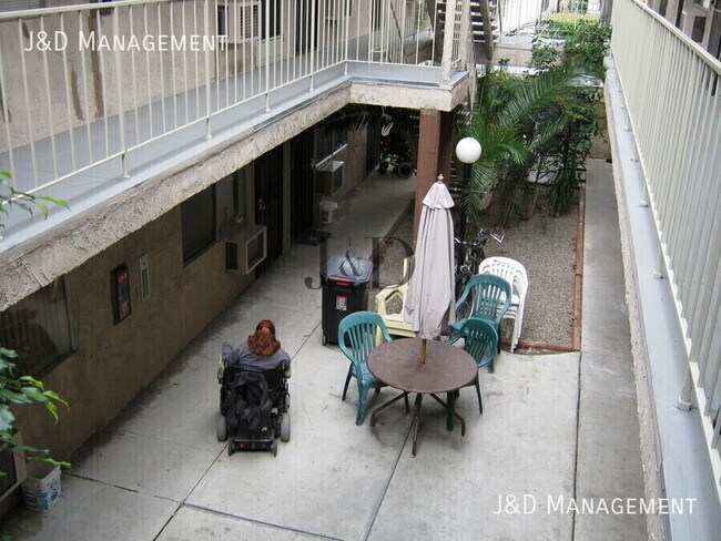 4260 44th St San Diego, CA 92115 photo 2