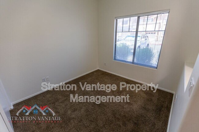 525 N Miller Rd Scottsdale, AZ 85257 photo 4