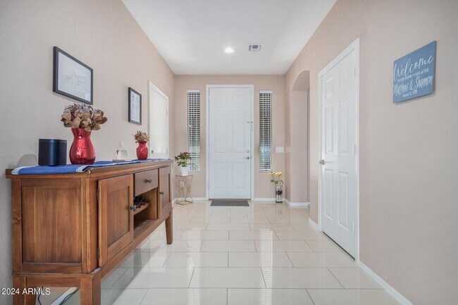 17585 West Marshall Lane, Surprise, AZ 85388 photo 4