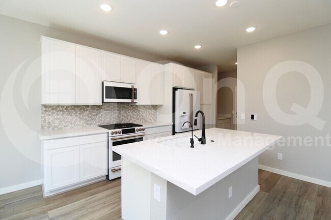 2784 S Jackrabbit Dr Chandler, AZ 85286 photo 3