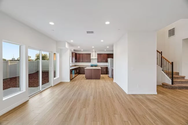 8521 Grv Hl Ct Lemon Grove, CA 91945 photo 2