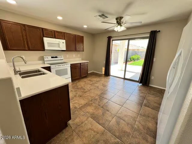2849 W San Carlos Ln San Tan Valley, AZ 85142 photo 3