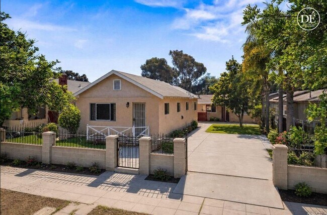 3815 Birch St San Diego, CA 92113