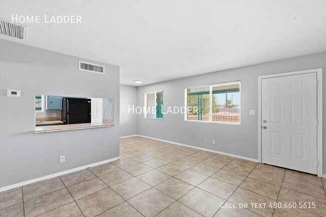 6747 N 26th Ave Phoenix, AZ 85017 photo 5