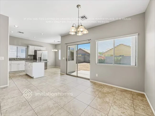 1608 S 79th Ln Phoenix, AZ 85043 photo 4