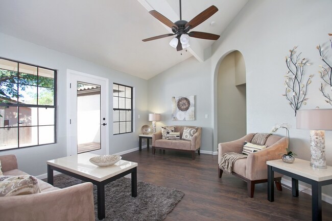 24356 Ysidro Dr Ramona, CA 92065 photo 2