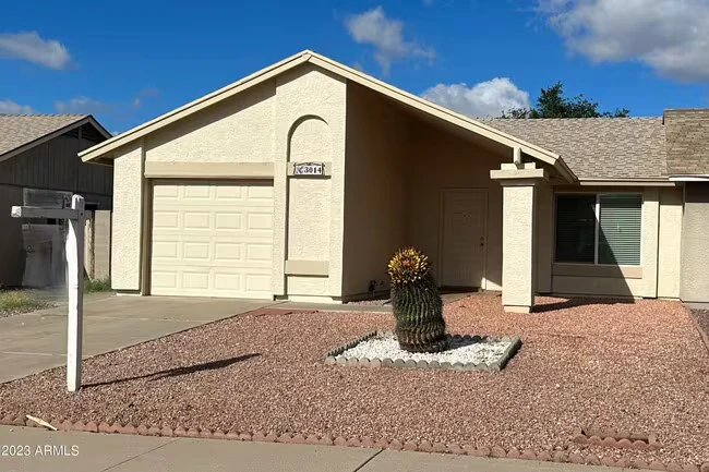3014 W Runion Dr Phoenix, AZ 85027 photo 2