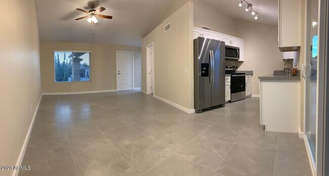 3014 W Runion Dr Phoenix, AZ 85027 photo 3