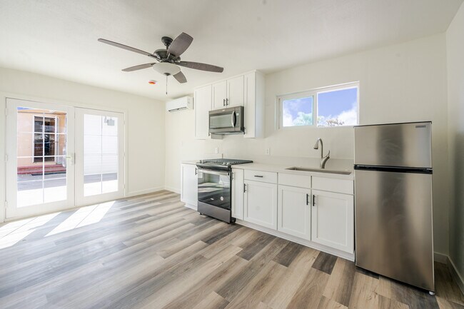 6405 Lanston St San Diego, CA 92111 photo 4