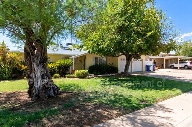 1113 E Broadmor Dr Tempe, AZ 85282 photo 2