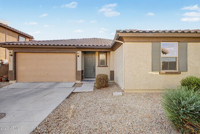 16664 W Jenan Dr Surprise, AZ 85388 photo 2
