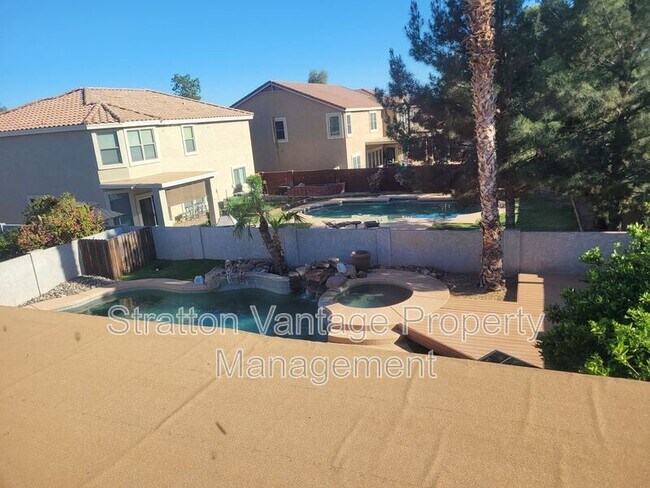 15095 W Windrose Dr Surprise, AZ 85379 photo 2