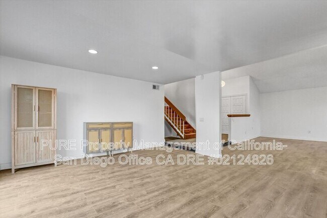 9018 Outinda St Spring Valley, CA 91977 photo 5