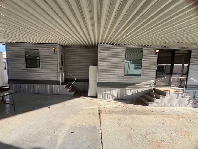 303 N Lindsay Rd Mesa, AZ 85213 photo 5
