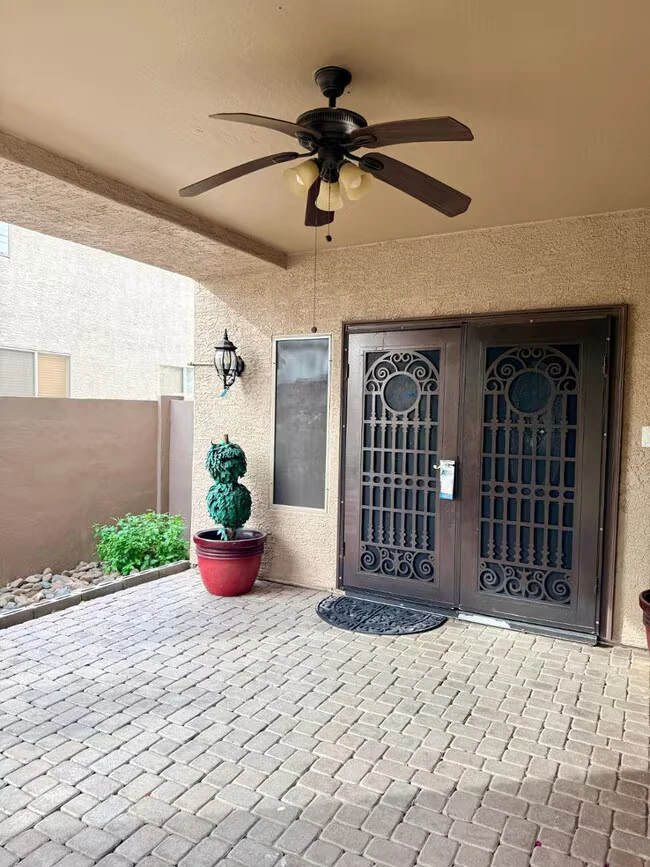 24833 N 37th Ln Glendale, AZ 85310 photo 4