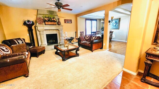 3094 S Ashley Dr Chandler, AZ 85286 photo 3