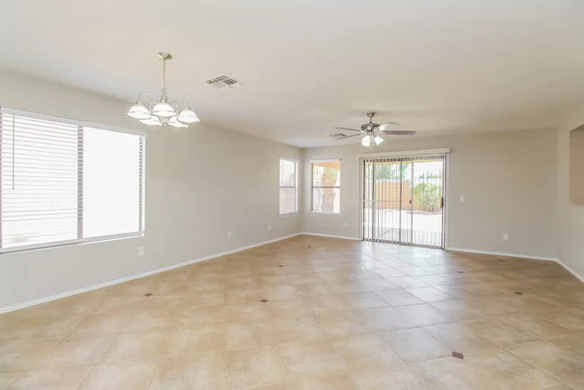 5743 E Flossmoor Cir Mesa, AZ 85206 photo 4