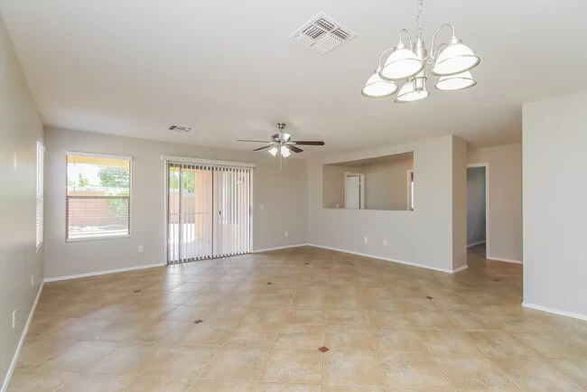 5743 E Flossmoor Cir Mesa, AZ 85206 photo 5