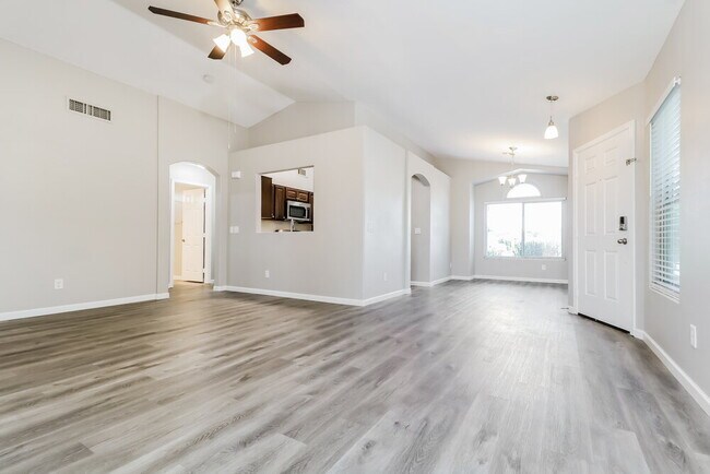 15550 N Ulrich Way Surprise, AZ 85374 photo 5