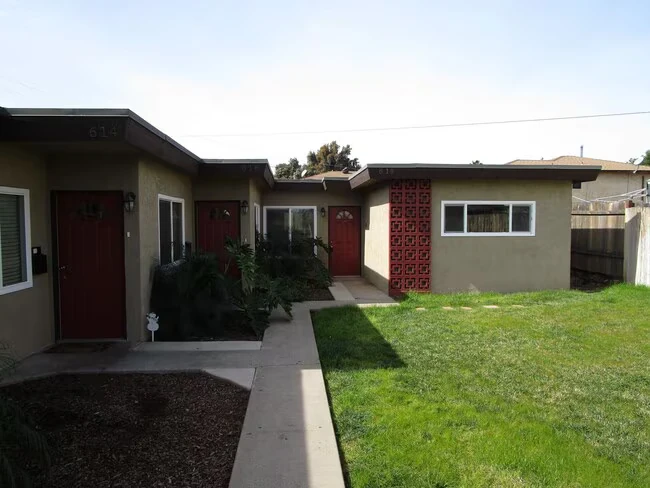 612-618 S 32nd St San Diego, CA 92113 photo 4