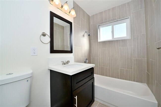 612-618 S 32nd St San Diego, CA 92113 photo 3