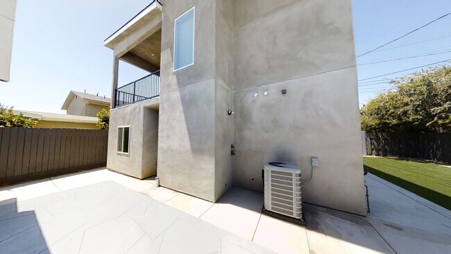 6154 Dorothy Dr San Diego, CA 92115 photo 4